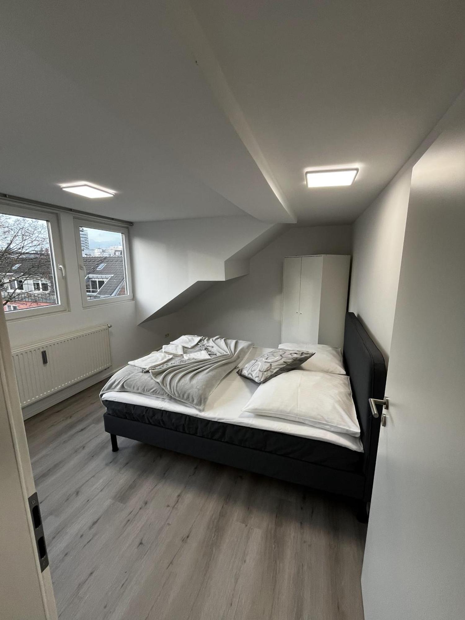 City Apartment On The Rhine, Köln Eksteriør billede